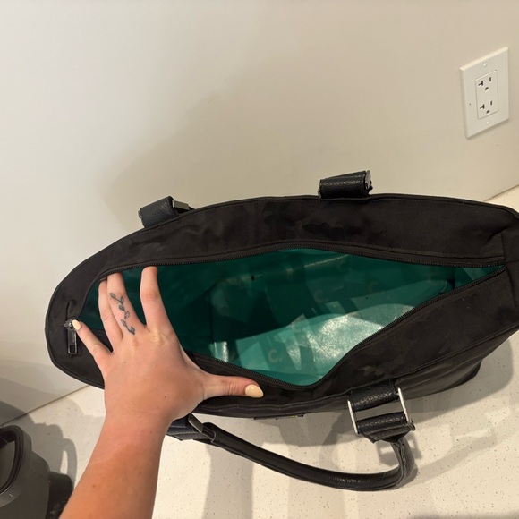 Corkcicle Black Camouflage cooler Bag - Picture 2 of 2